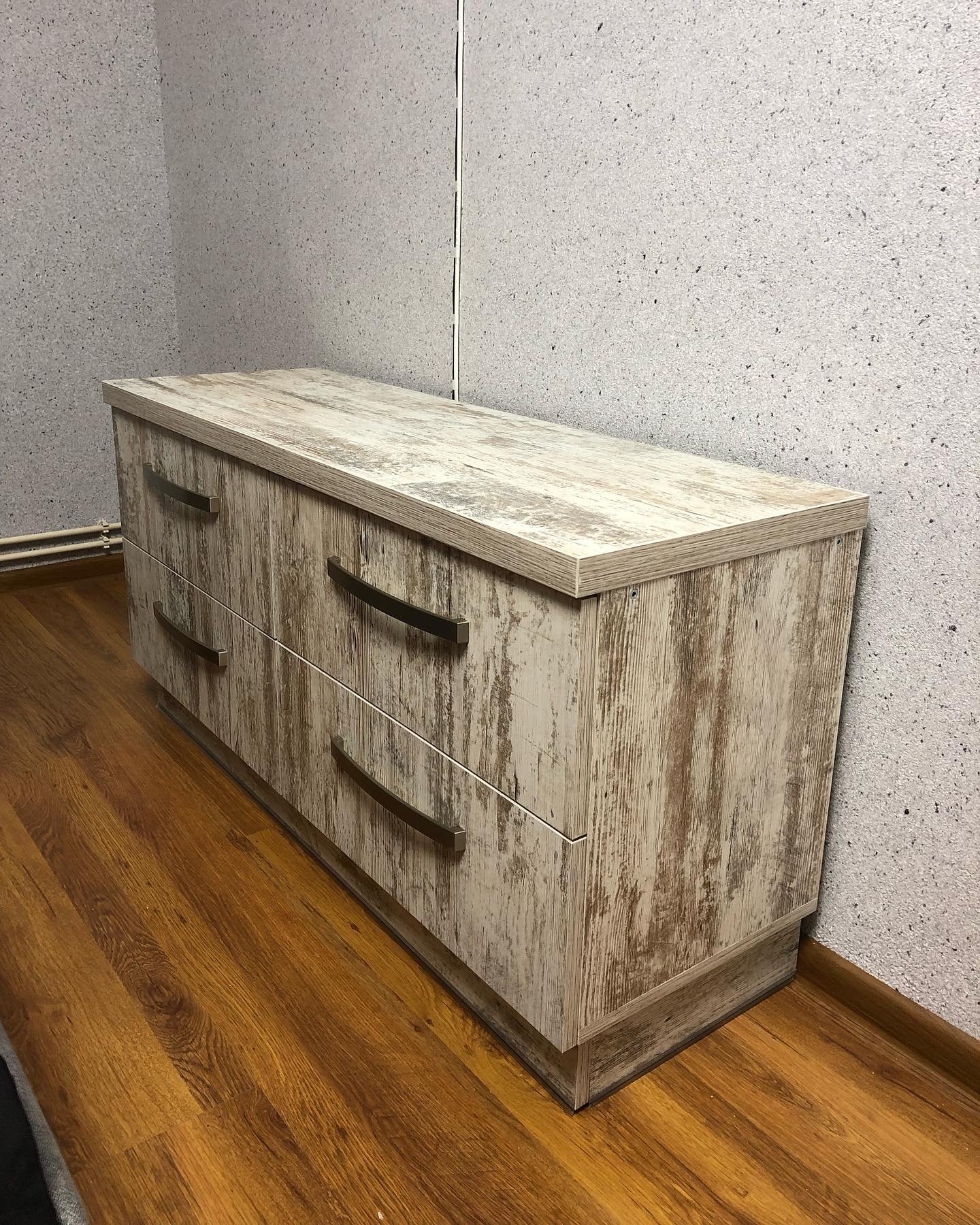 Walk-in closet cabinetry