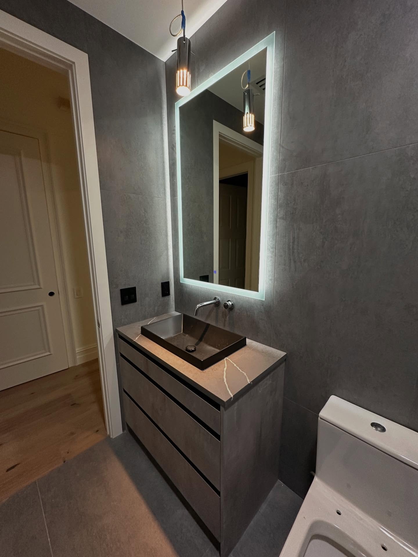 Glass partition — office divider