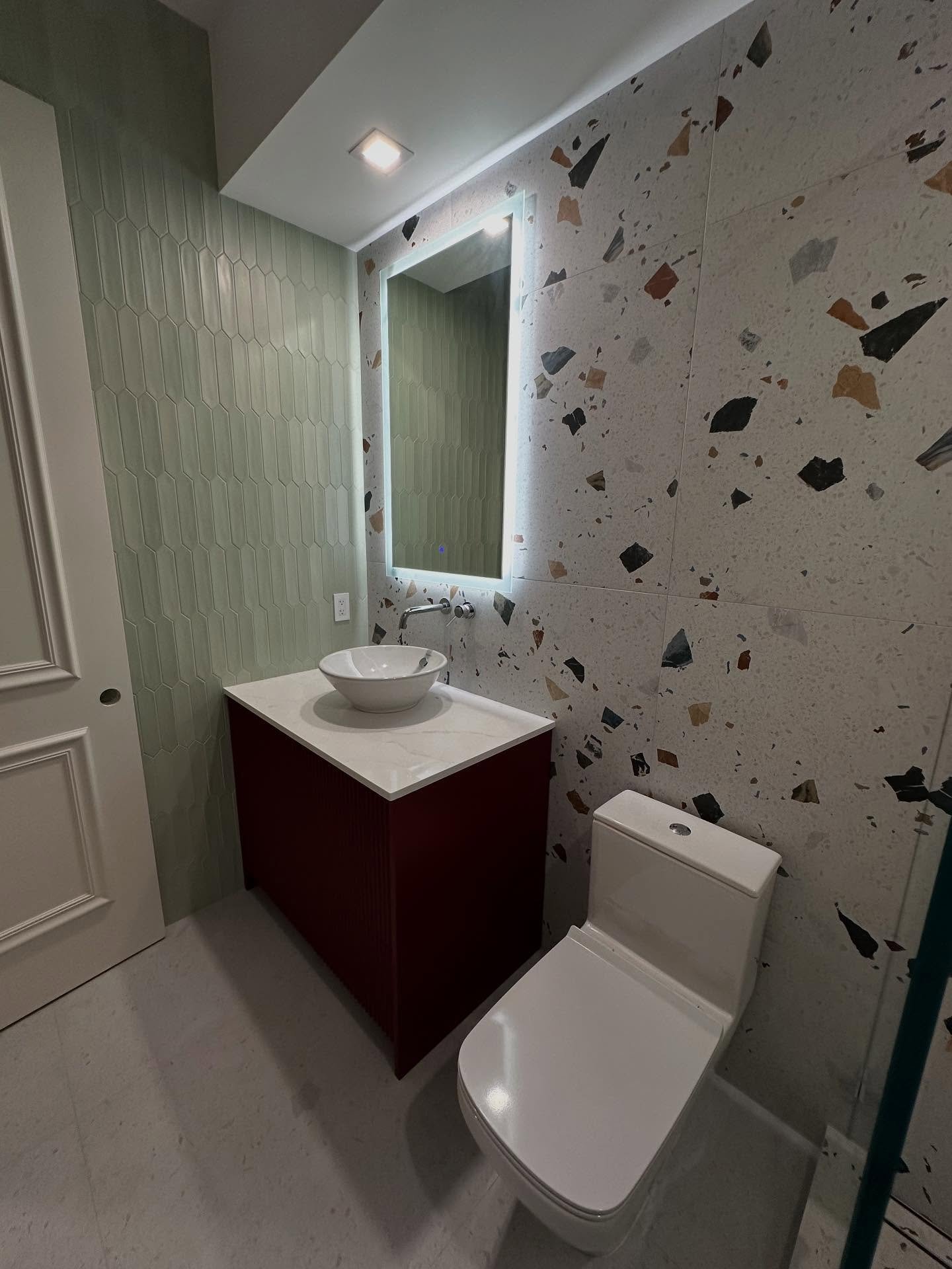 Staircase glass railing